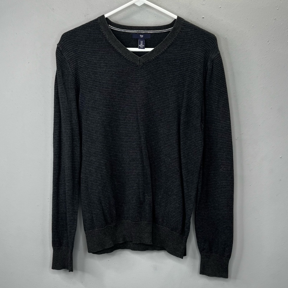 Gap V-Neck Sweater Small Dark Blue & Dark Gray Stripes Lightweight Long-Sleeve